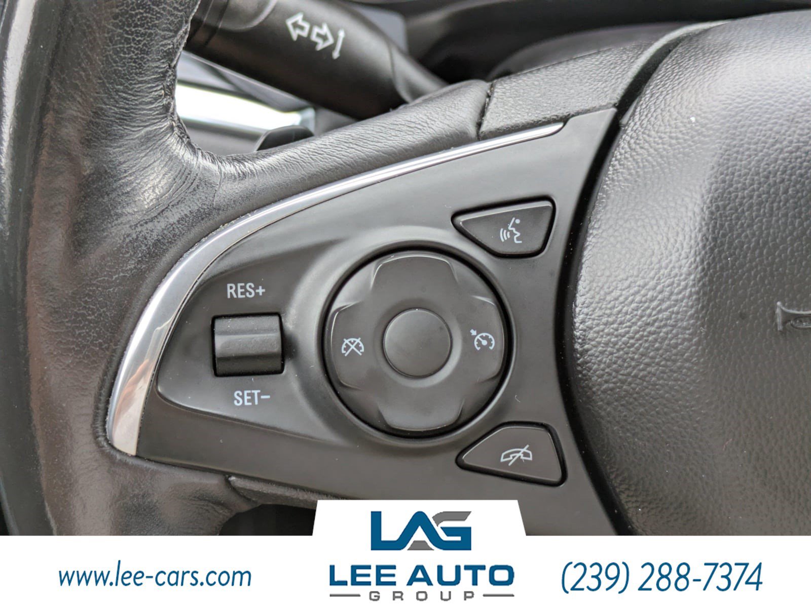 Used 2020 Buick Enclave Essence w/ Sound and Sites Package FWD image 24
