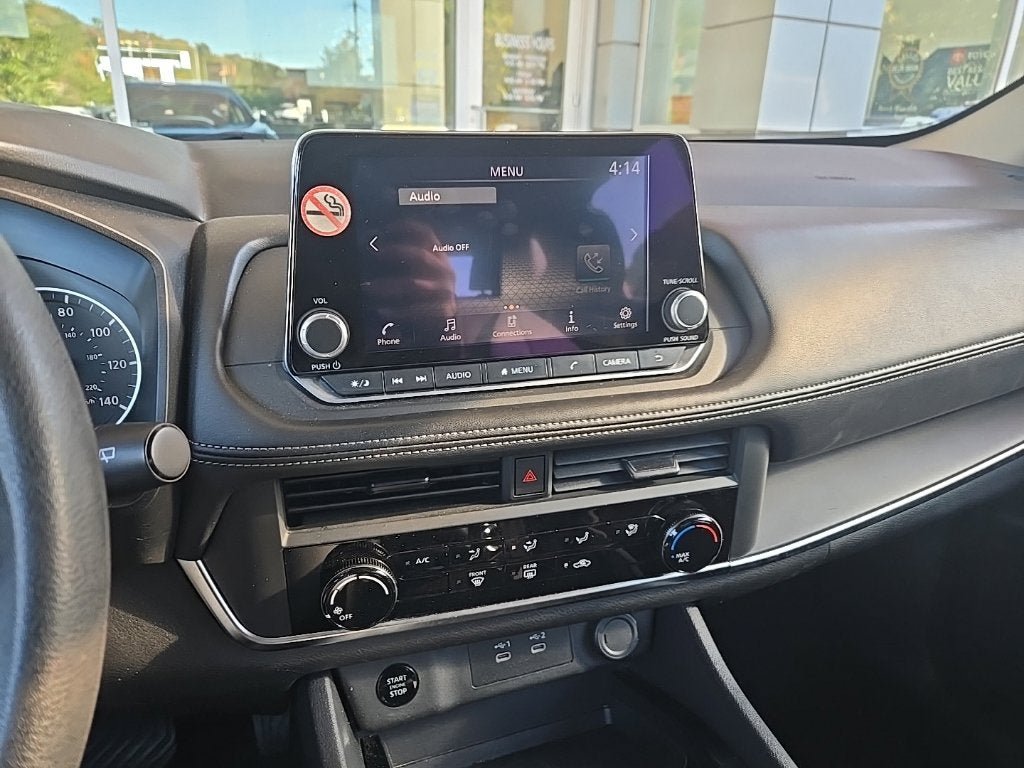 Used 2024 Nissan Rogue S FWD image 6