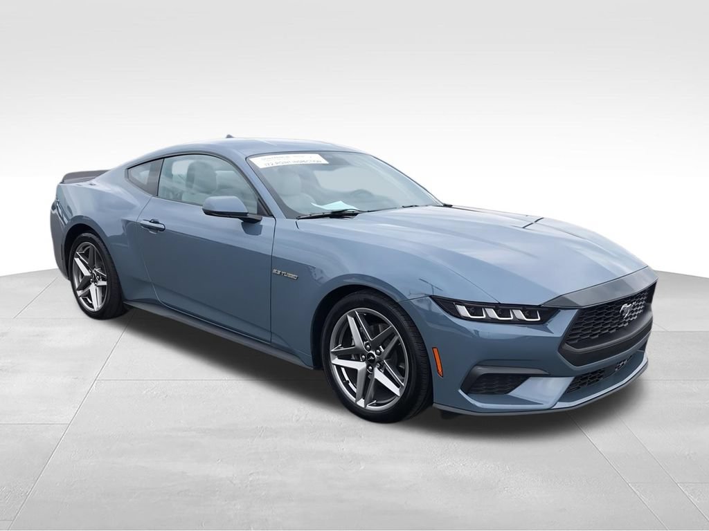 Used 2024 Ford Mustang Premium RWD image 2