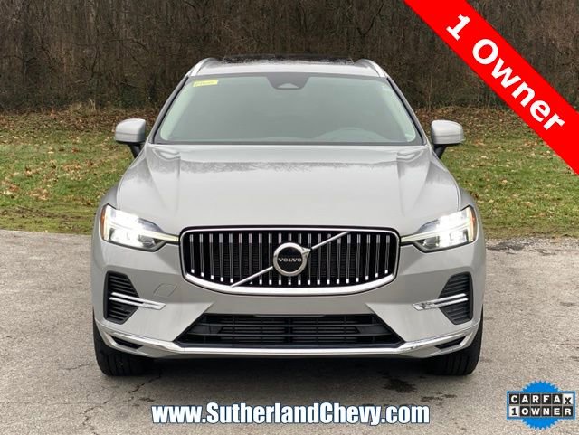 Used 2023 Volvo XC60 T8 Core image 2
