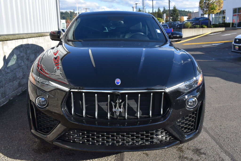 Used 2020 Maserati Levante 3.0L image 2