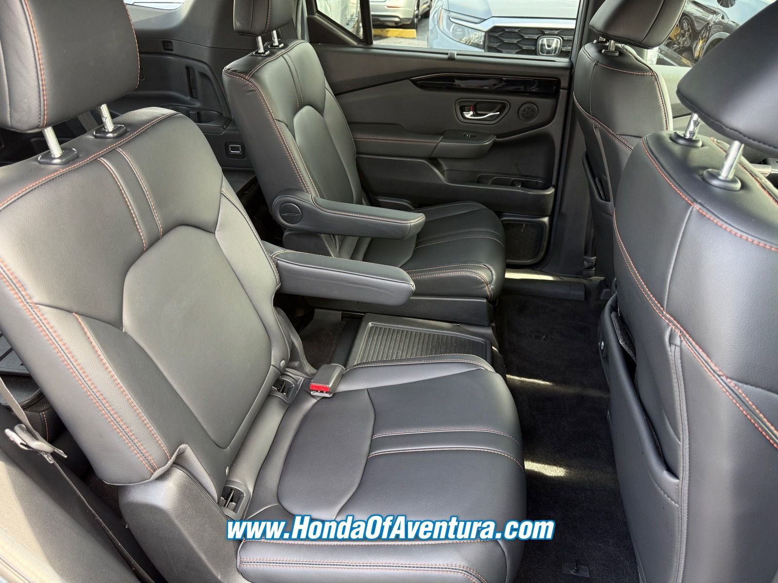Certified 2025 Honda Pilot TrailSport image 11