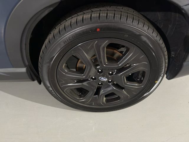 Used 2023 Subaru Ascent Onyx Edition AWD/4WD image 7