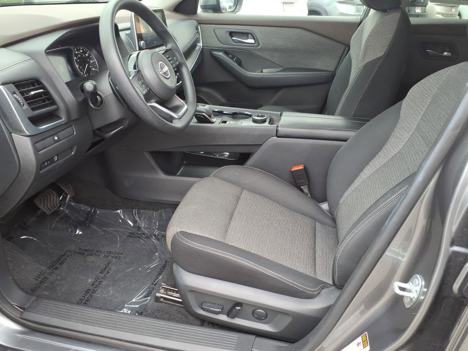 Certified 2023 Nissan Rogue SV image 10