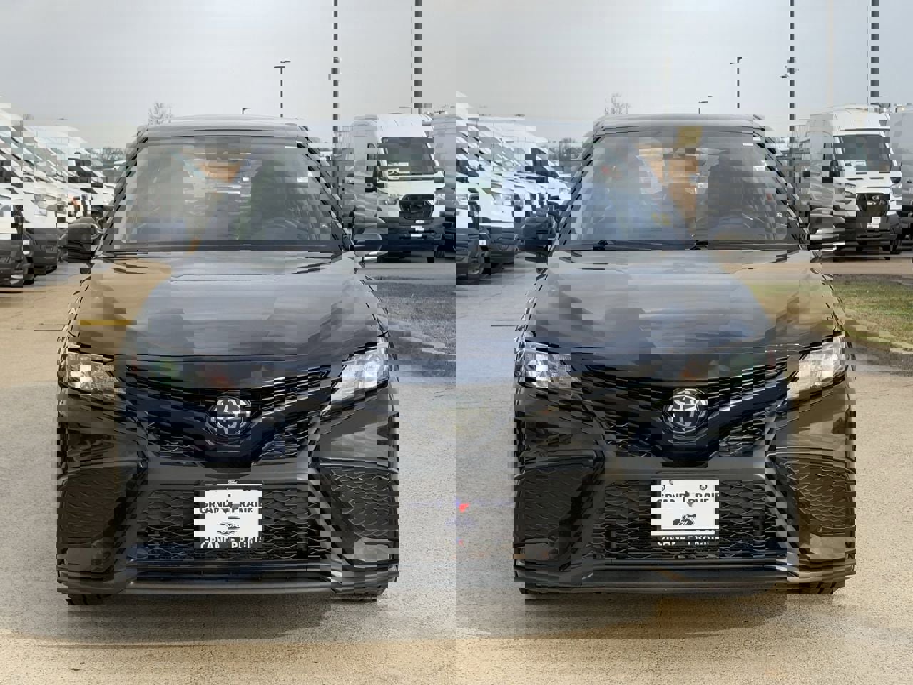 Used 2023 Toyota Camry SE image 9