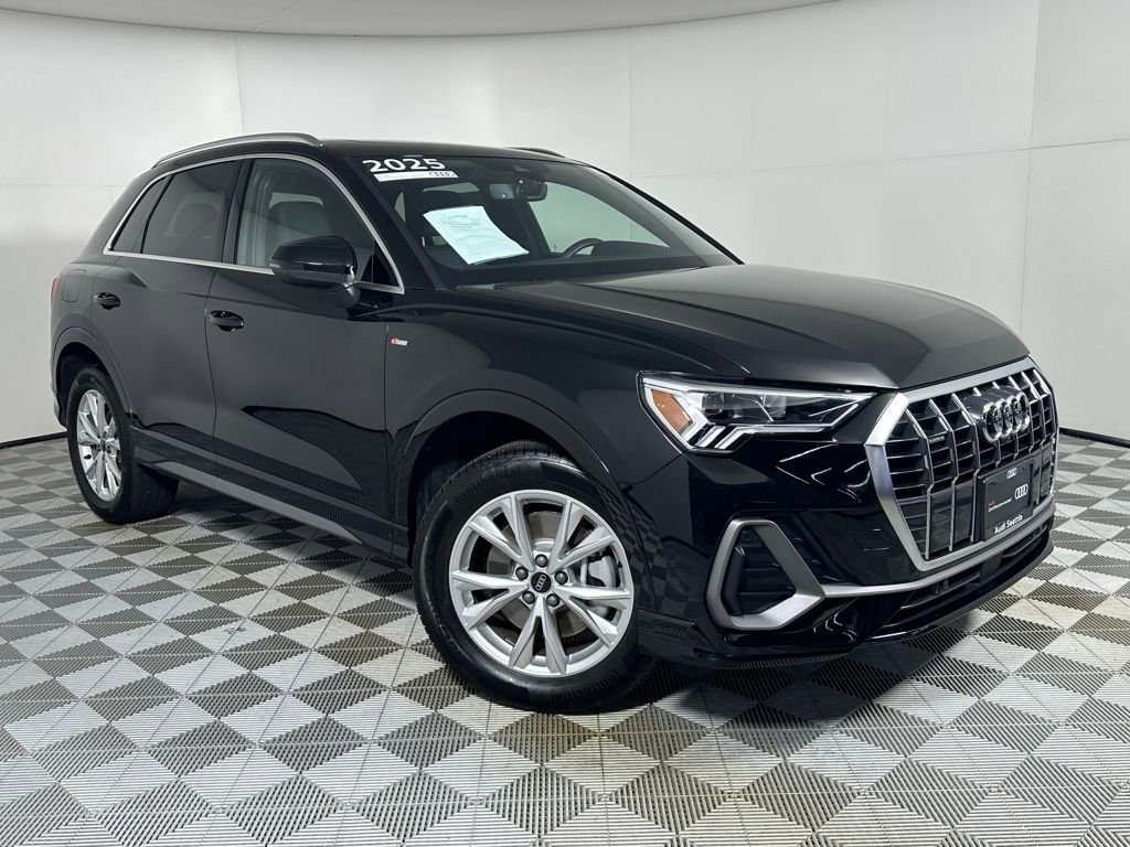 Certified 2025 Audi Q3 2.0T Premium Plus w/ Premium Plus Package
