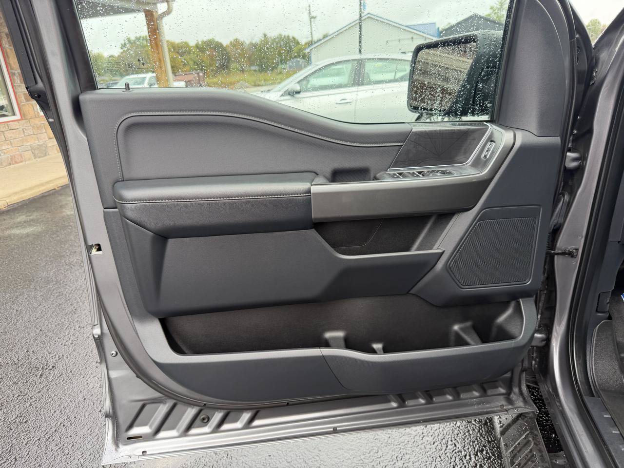 Used 2022 Ford F150 XLT w/ Equipment Group 302A High AWD/4WD image 12