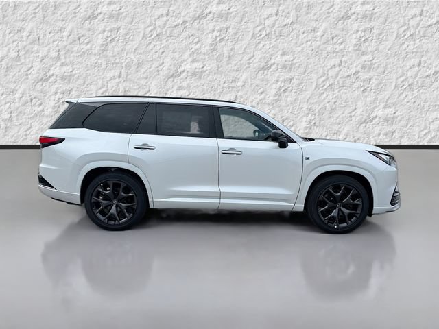 New 2026 Lexus TX 500h AWD image 2
