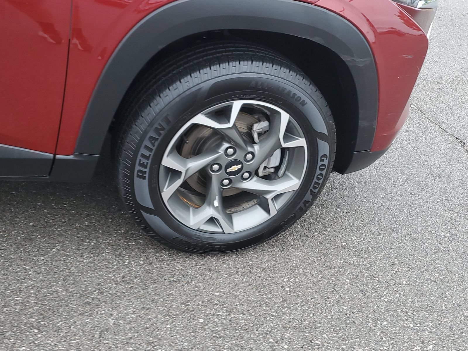 Used 2024 Chevrolet Trax LT FWD image 6