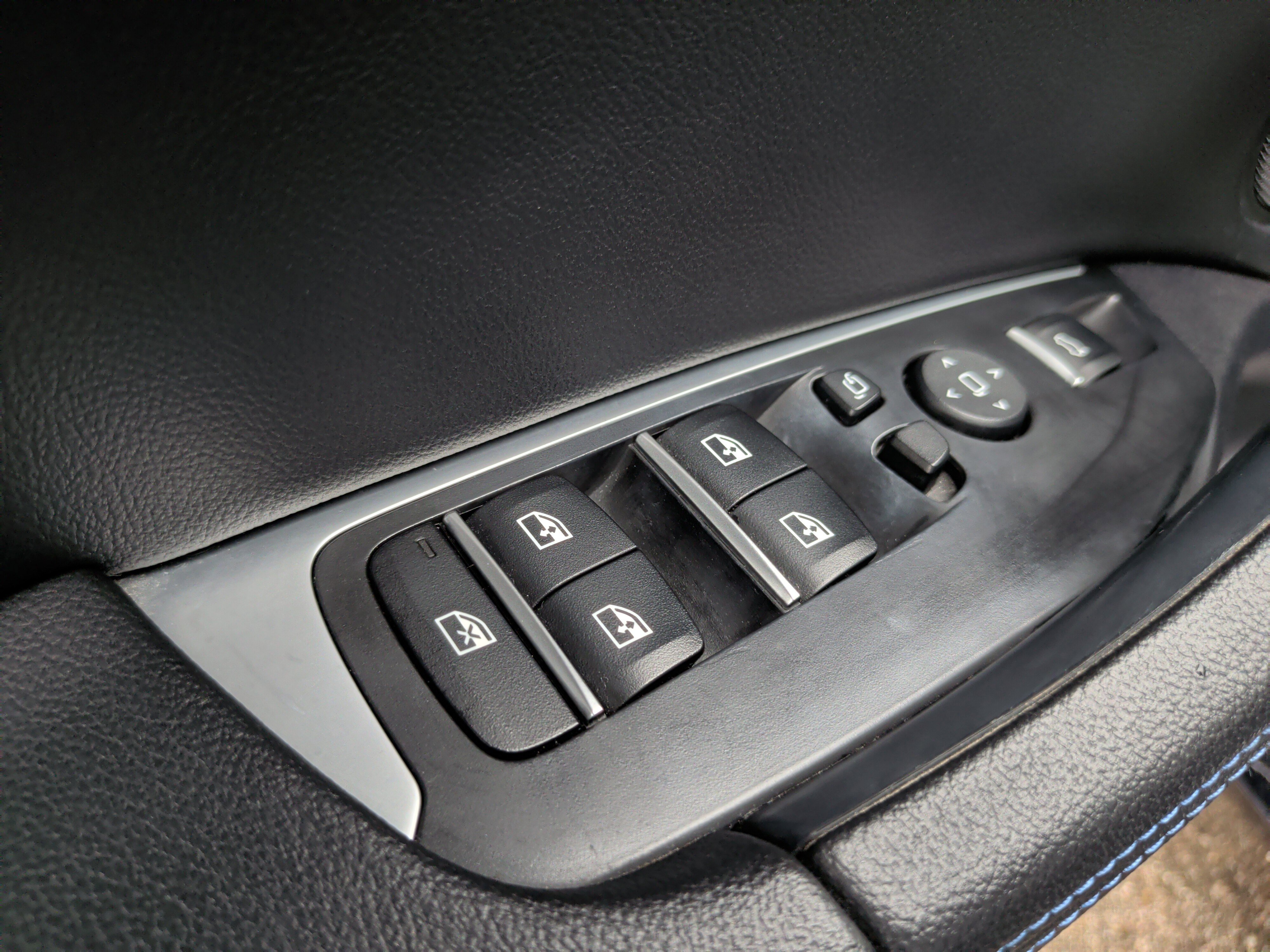 Used 2018 BMW X3 M40i image 29