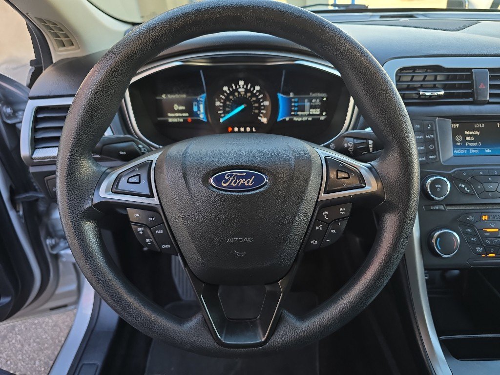 Used 2018 Ford Fusion S FWD image 13