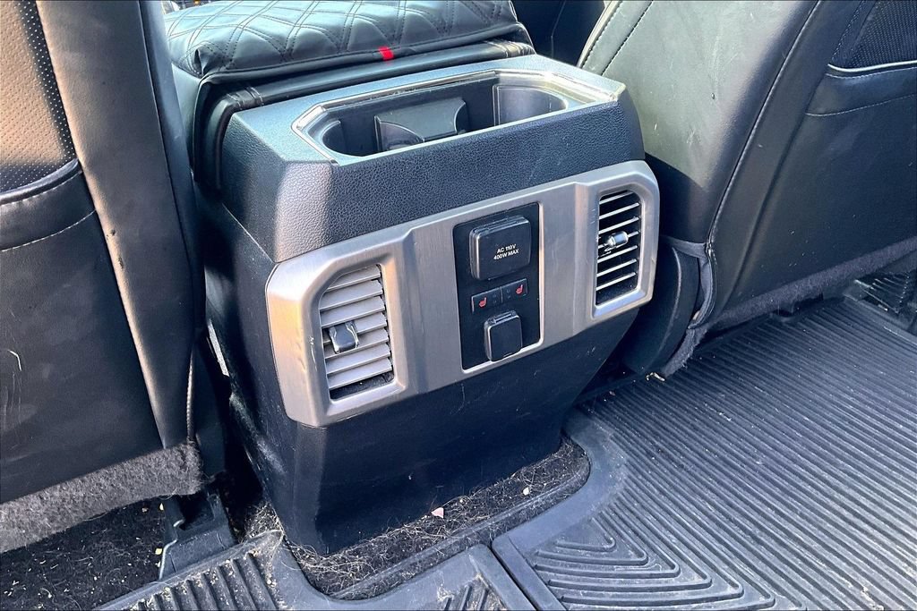 Used 2015 Ford F150 Platinum w/ Equipment Group 701A Luxury AWD/4WD image 29