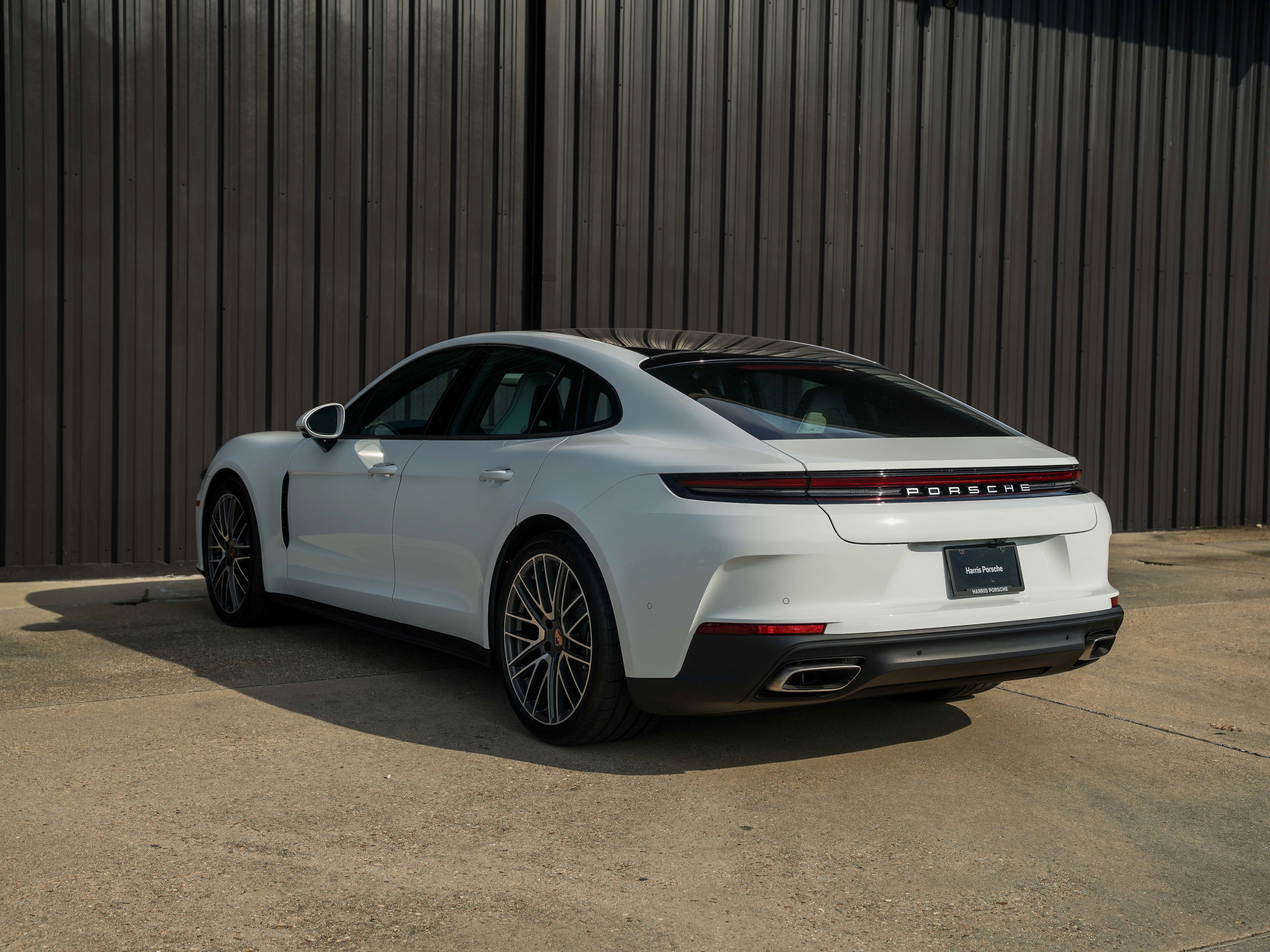New 2026 Porsche Panamera image 3