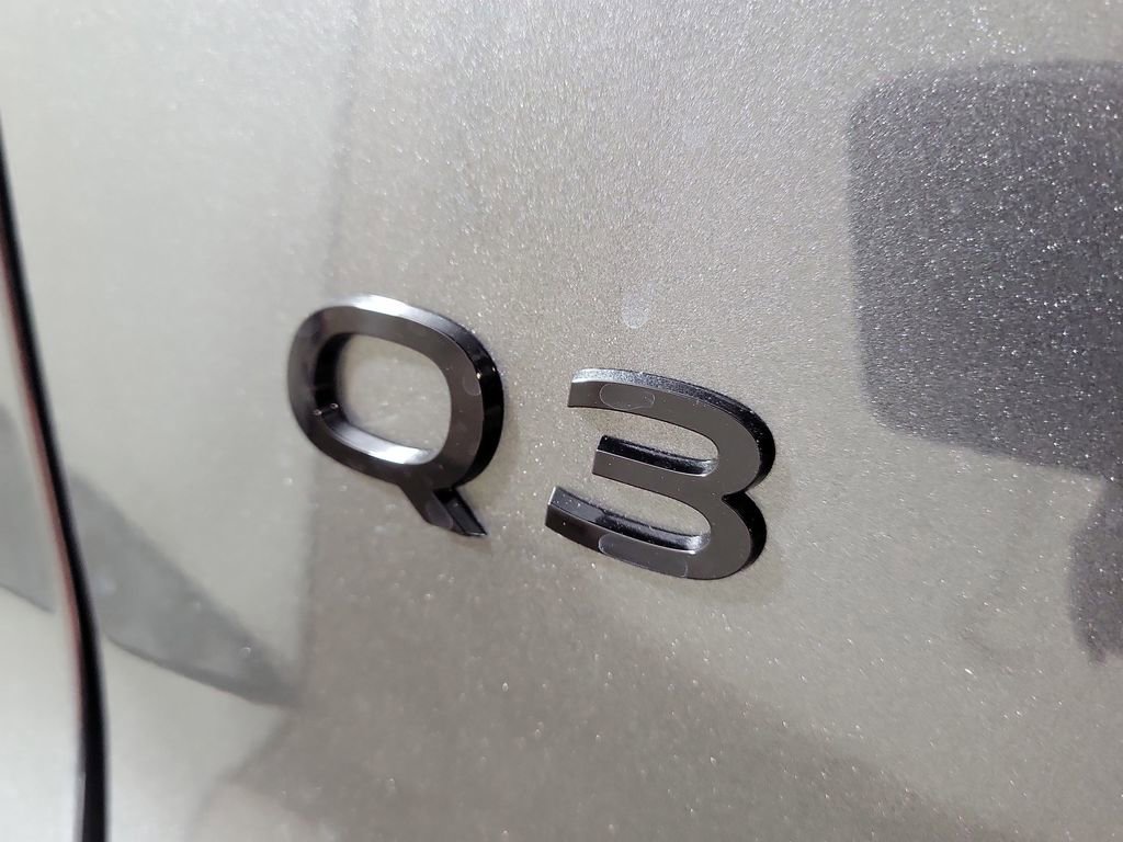 New 2026 Audi Q3 quattro 2.0T AWD/4WD image 8