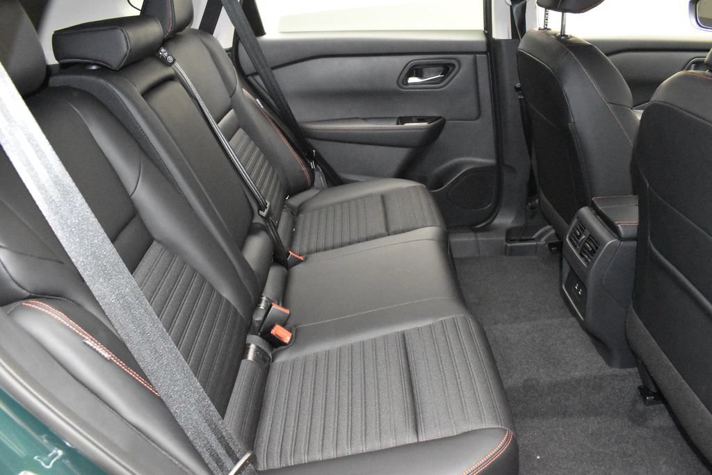 New 2026 Nissan Rogue SV w/ Rock Creek Premium Package AWD/4WD image 31