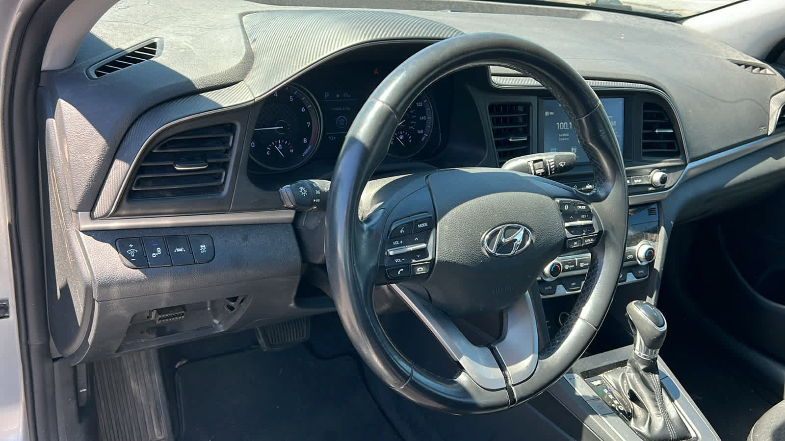 Used 2020 Hyundai Elantra Value Edition w/ Cargo Package (C1) FWD image 10