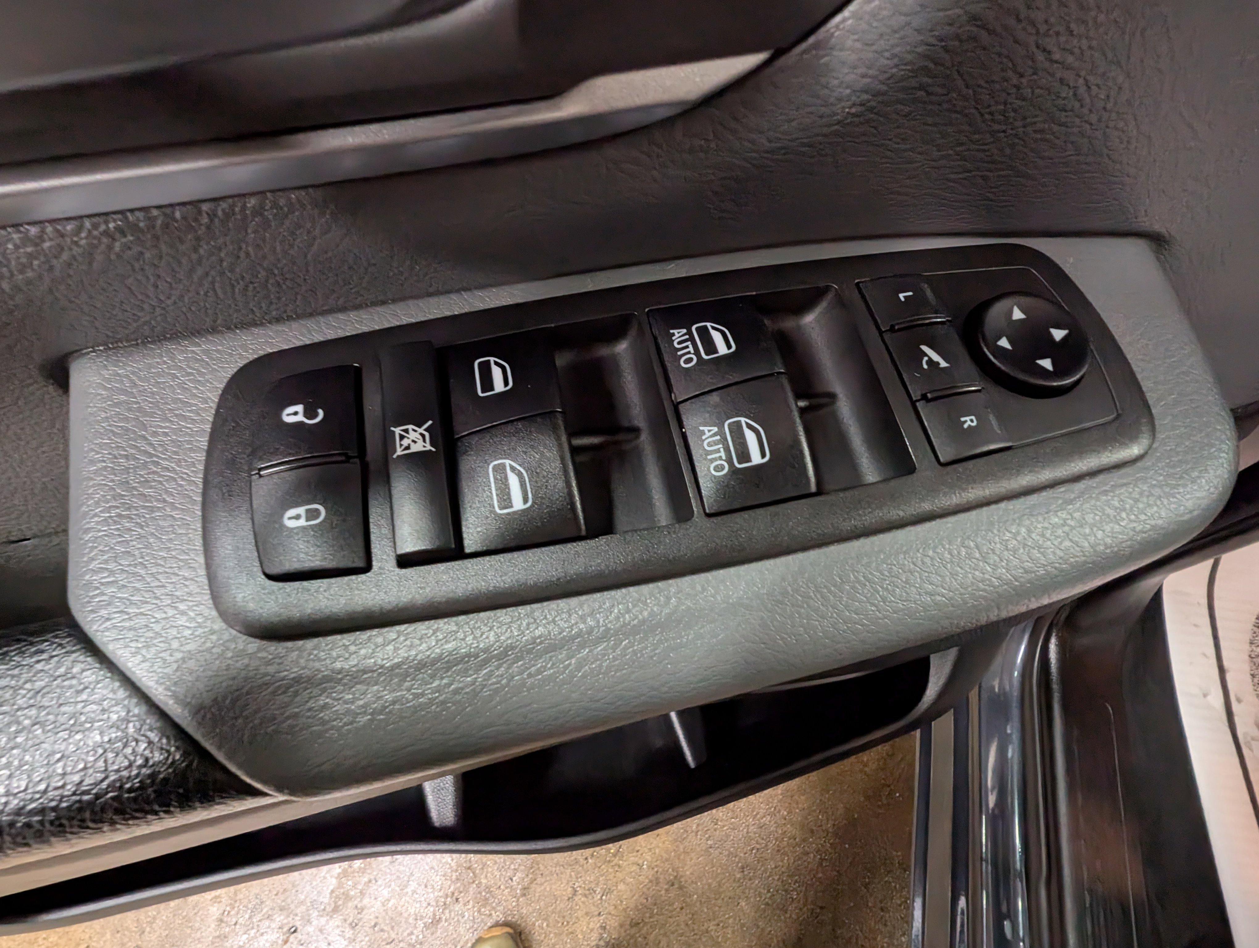 Used 2021 RAM 1500 Big Horn image 12