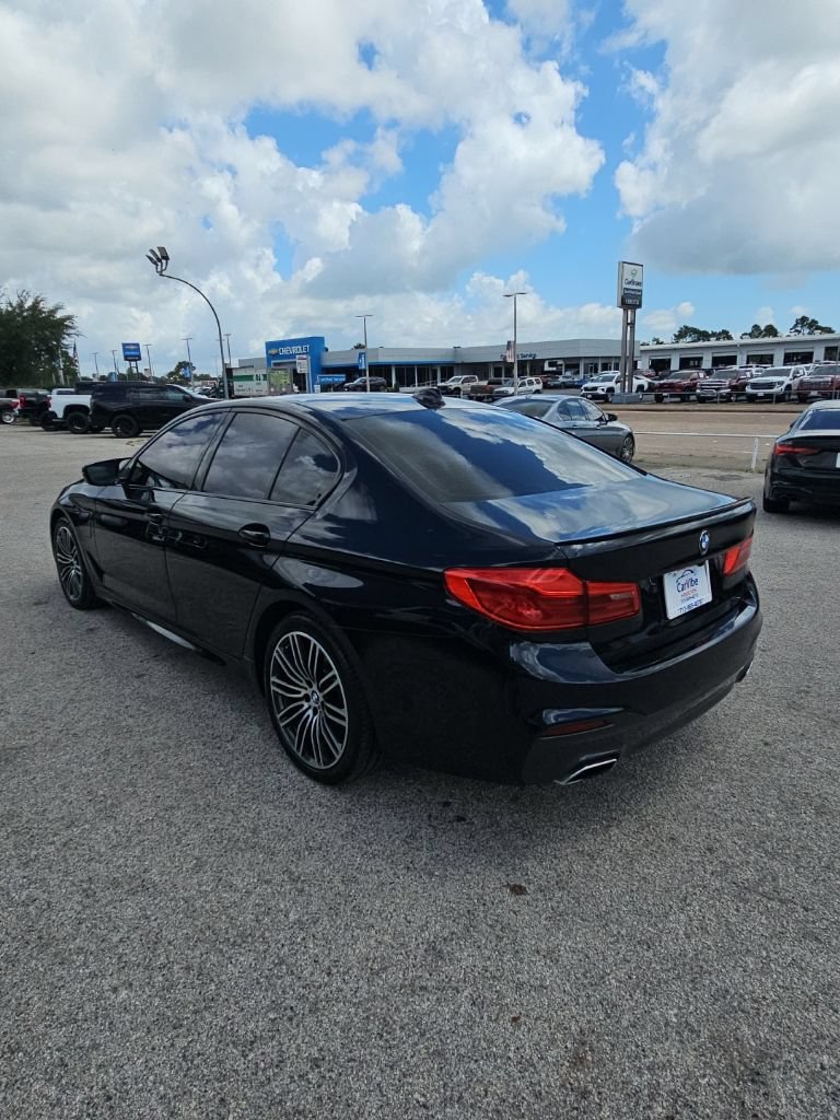 Used 2019 BMW 530e w/ M Sport Package RWD image 5