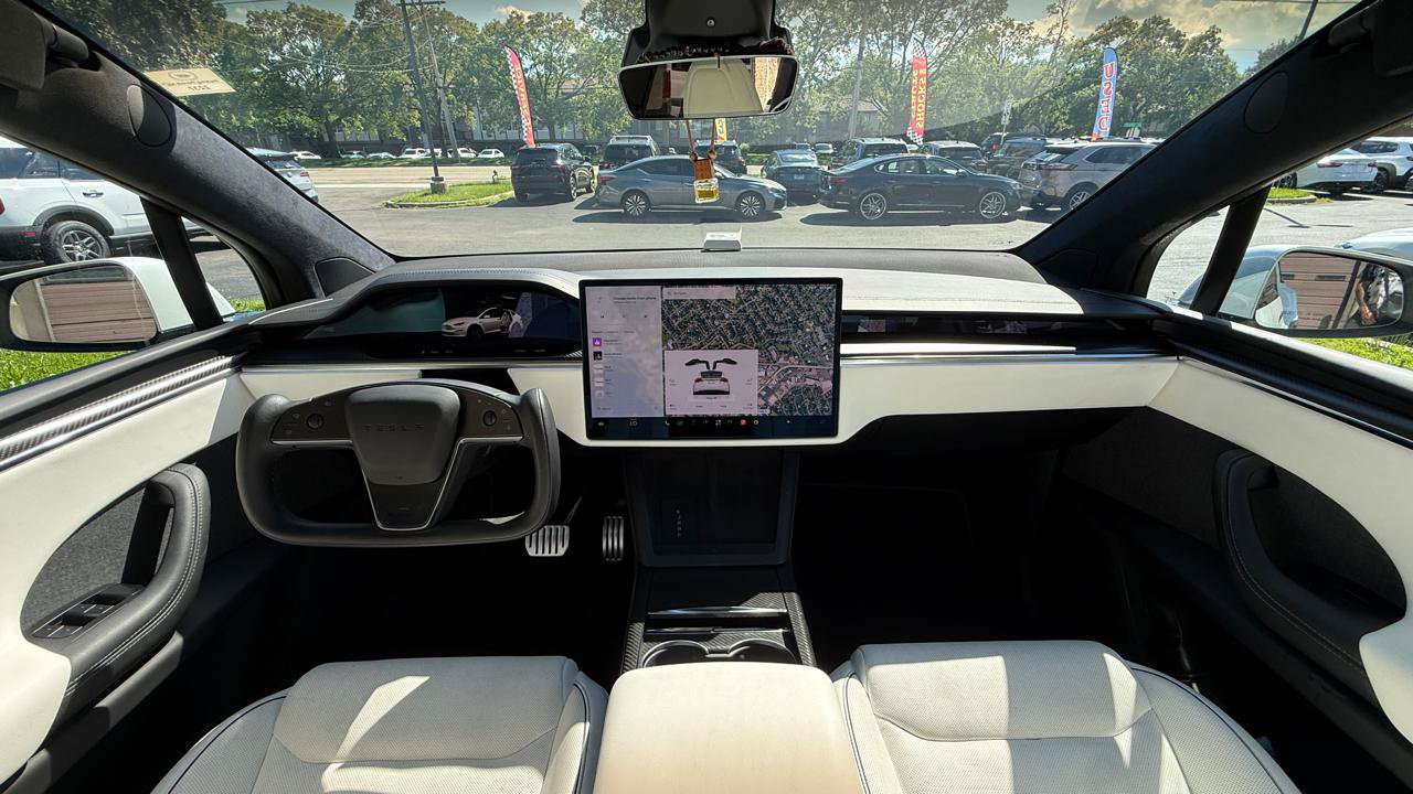 Used 2022 Tesla Model X Plaid AWD/4WD image 15