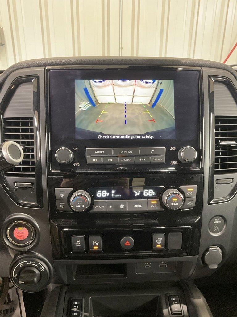 Used 2024 Nissan Titan SV w/ SV Bronze Edition Package image 17