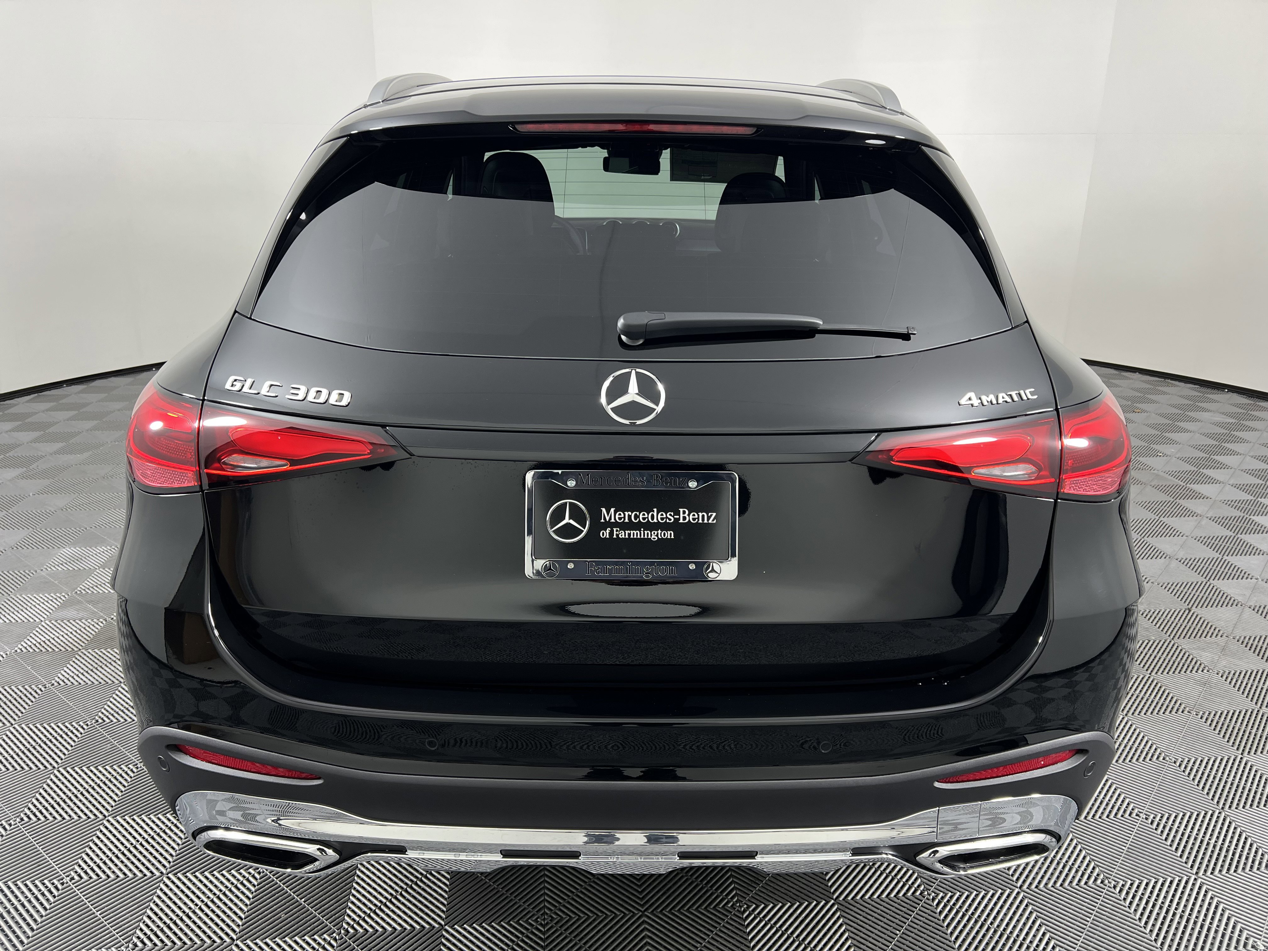 Used 2026 Mercedes-Benz GLC 300 4MATIC image 11