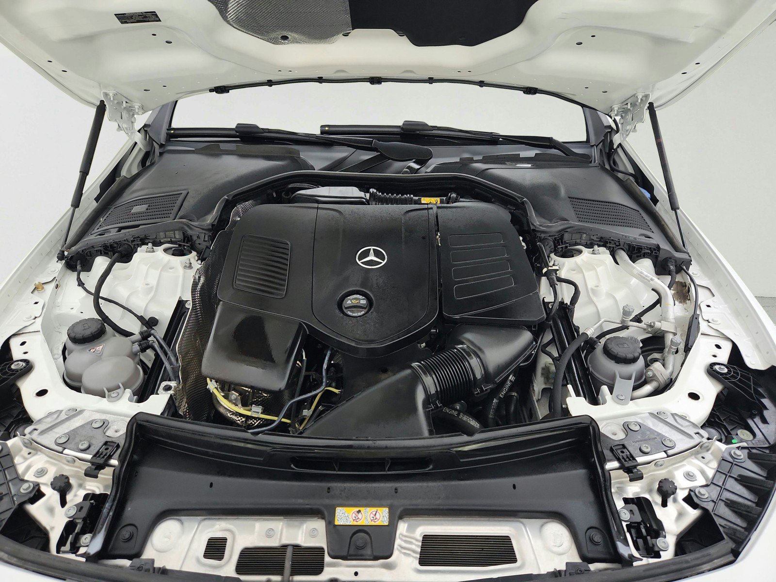Used 2024 Mercedes-Benz CLE 300 4MATIC Coupe image 27