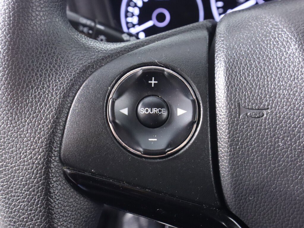 Used 2017 Honda HR-V LX image 12