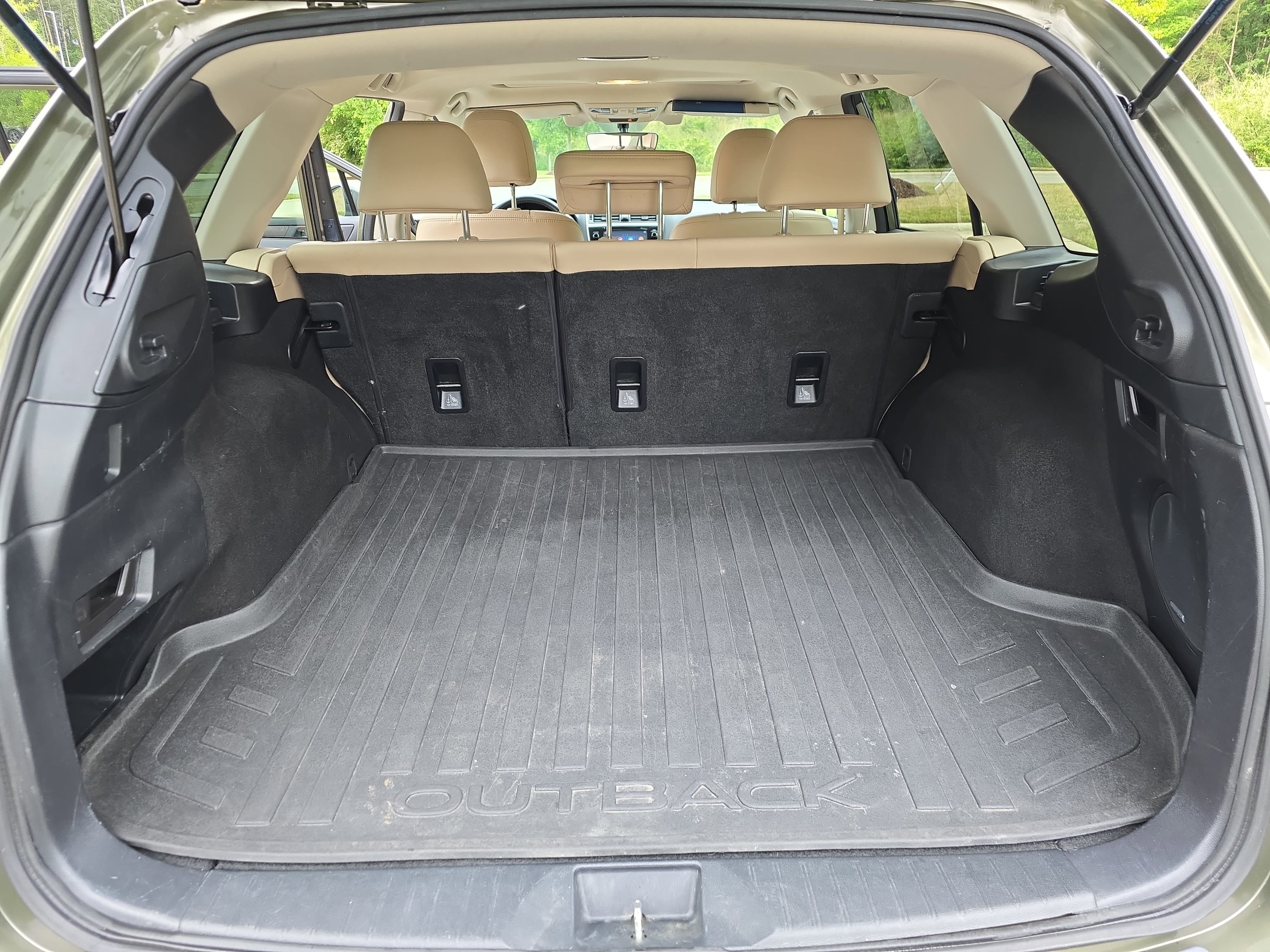 Used 2019 Subaru Outback 2.5i Limited AWD/4WD image 13