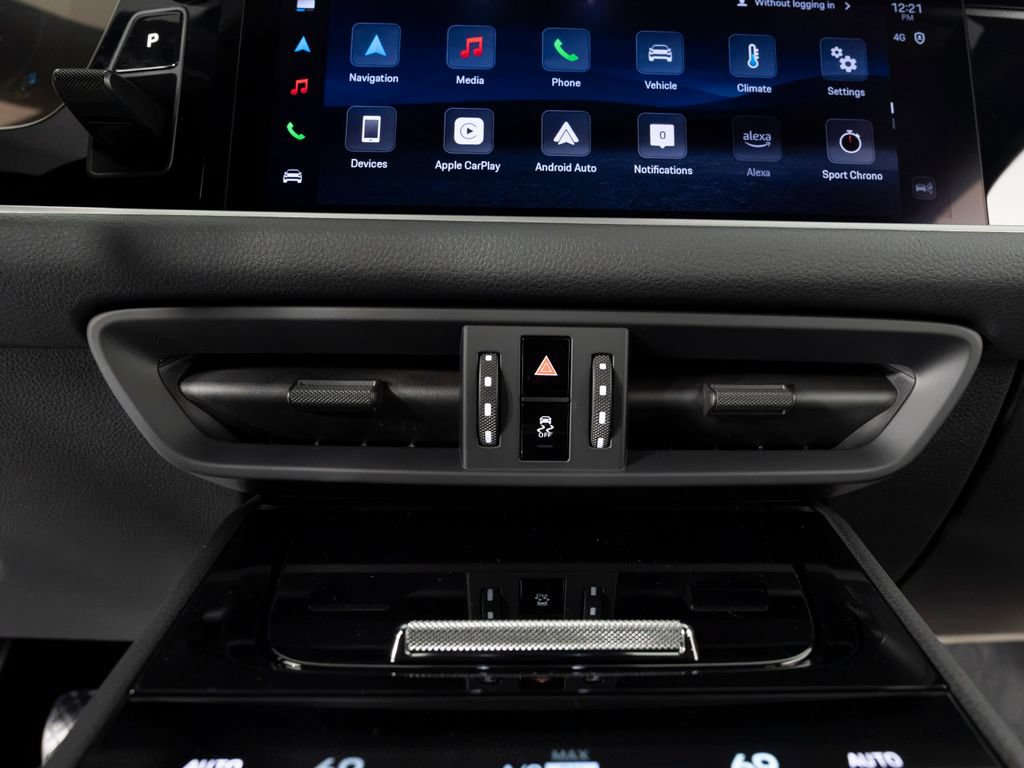 New 2026 Porsche Cayenne Coupe AWD/4WD image 33