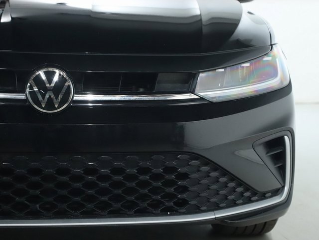 Used 2025 Volkswagen Jetta SE w/ Sunroof Package image 7