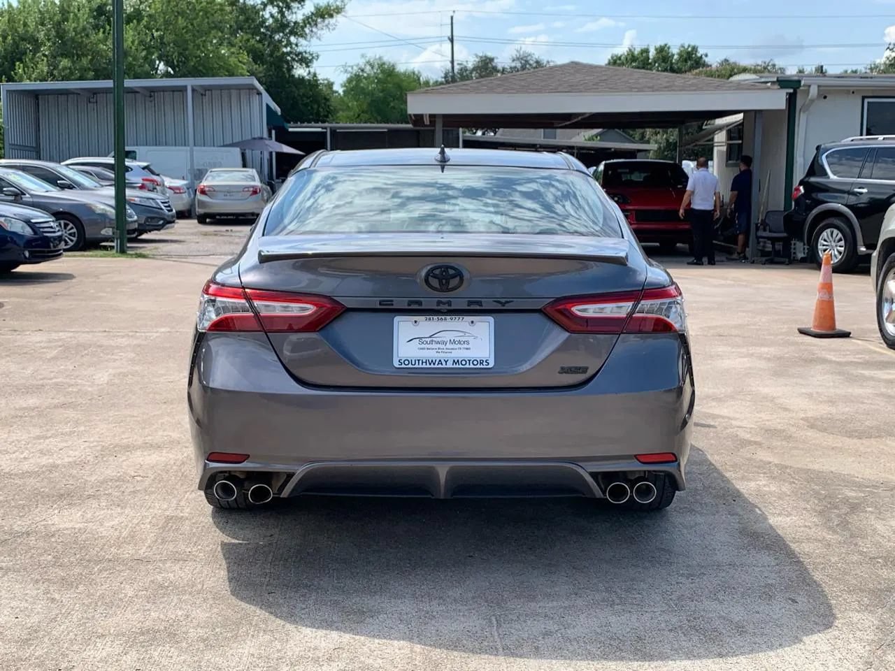 Used 2020 Toyota Camry XSE w/ Navigation Package FWD image 6