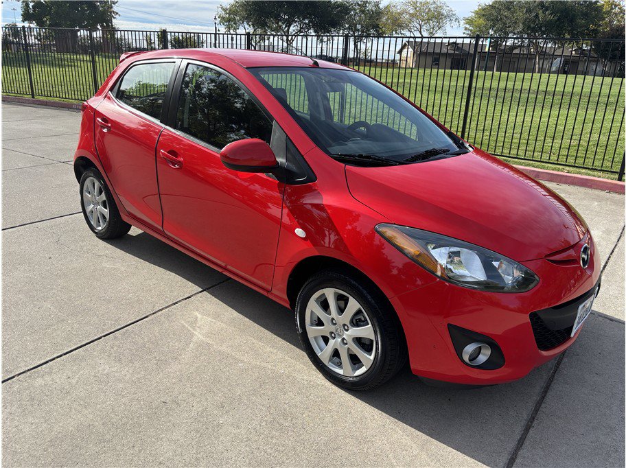 Used 2011 MAZDA MAZDA2 Touring FWD image 5