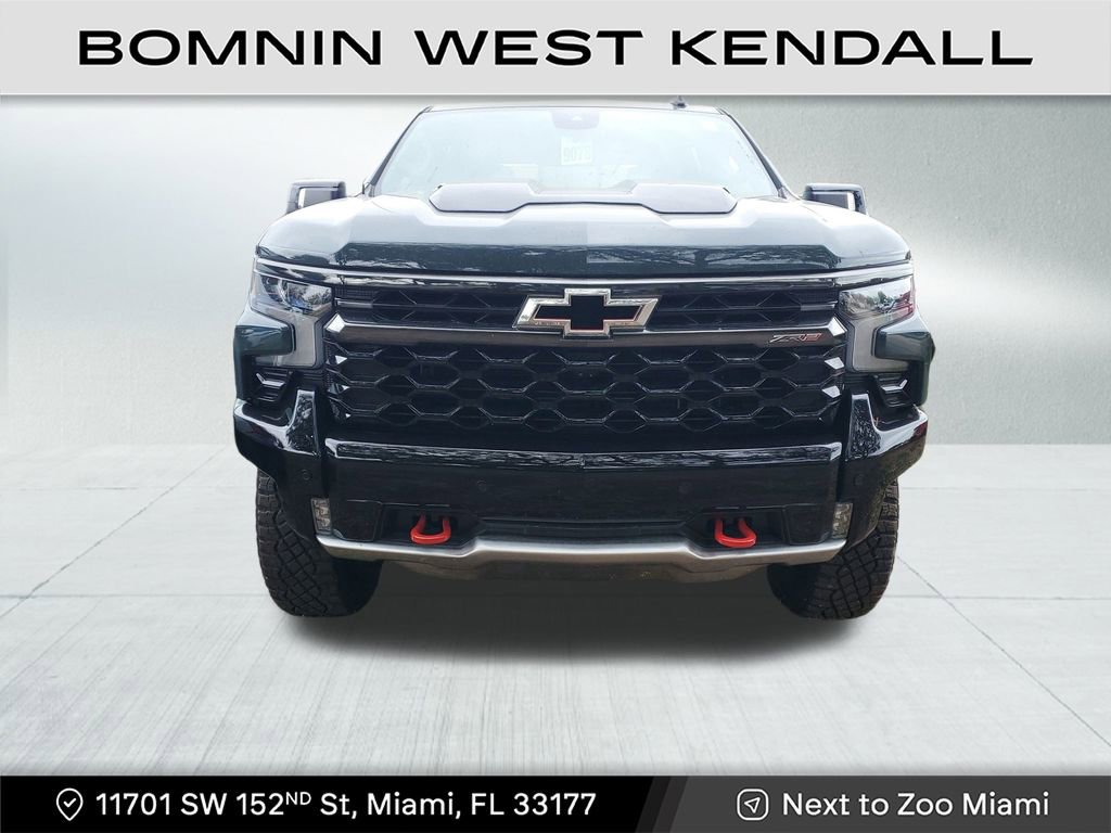 Used 2025 Chevrolet Silverado 1500 ZR2 w/ Technology Package image 2