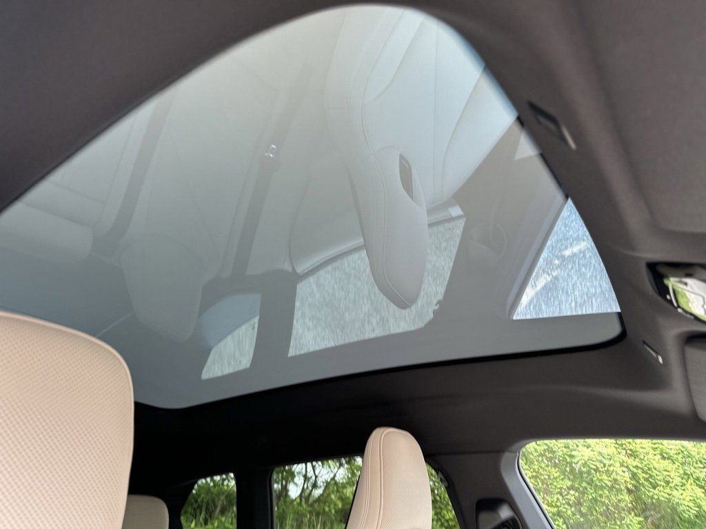 New 2026 BMW iX xDrive60 image 29