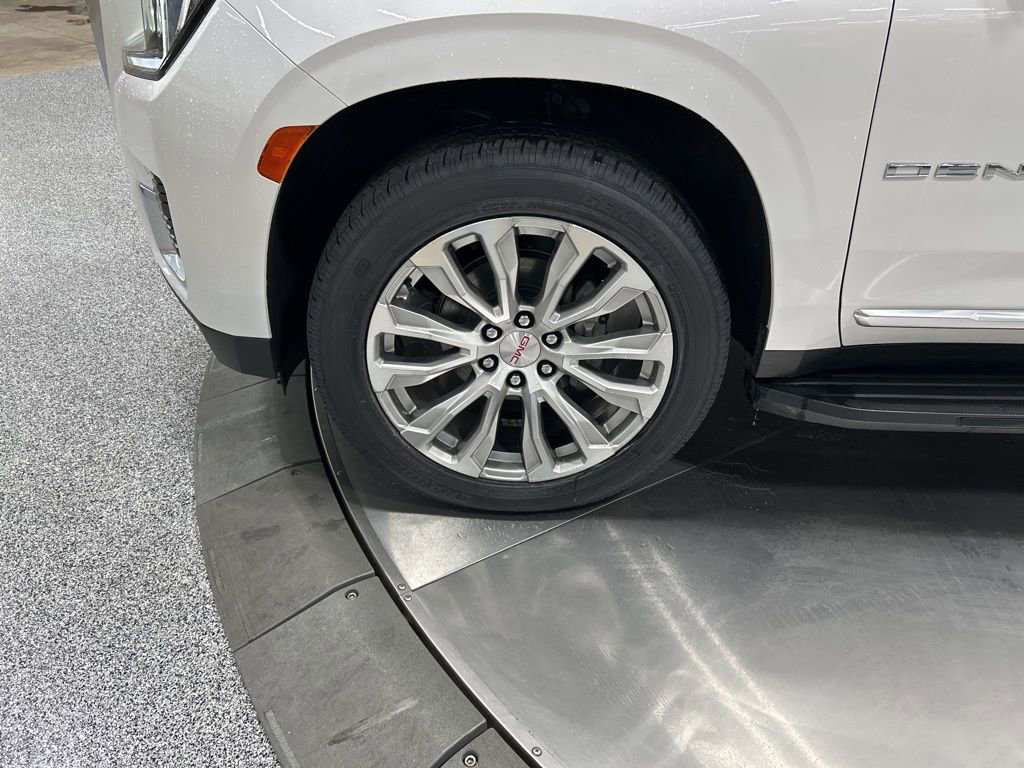 Used 2022 GMC Yukon XL Denali image 34