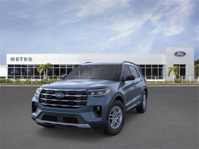 New 2025 Ford Explorer Active w/ Active Comfort Package image 2