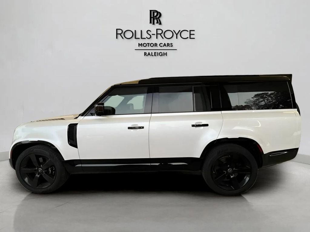 Used 2025 Land Rover Defender 130 V8 image 7
