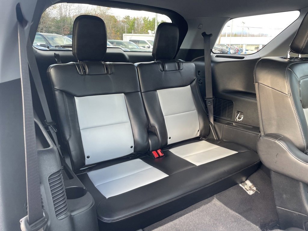 Used 2023 Ford Explorer XLT w/ Equipment Group 202A image 27