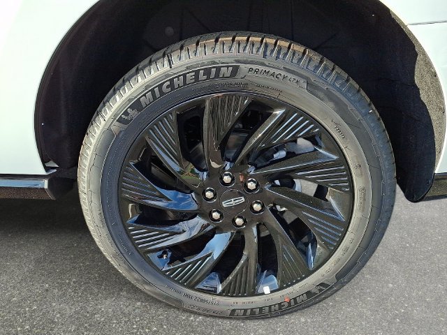 New 2027 Lincoln Navigator Reserve w/ Jet Appearance Package AWD/4WD image 8