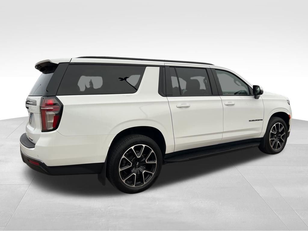 Used 2022 Chevrolet Suburban RST w/ Luxury Package image 4