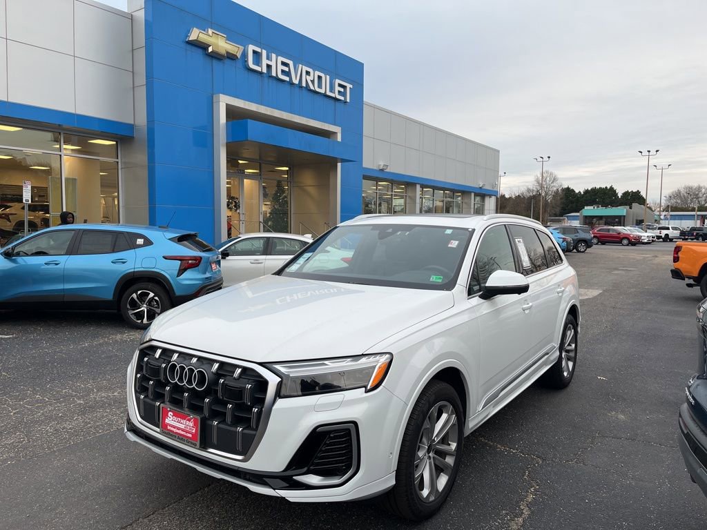Used 2025 Audi Q7 3.0T Premium Plus image 32