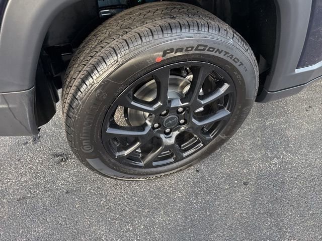 New 2026 Jeep Compass Latitude AWD/4WD image 10