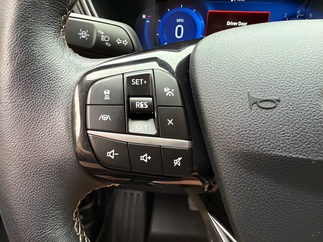 Used 2021 Ford Escape Titanium w/ Titanium Elite Package AWD/4WD image 20