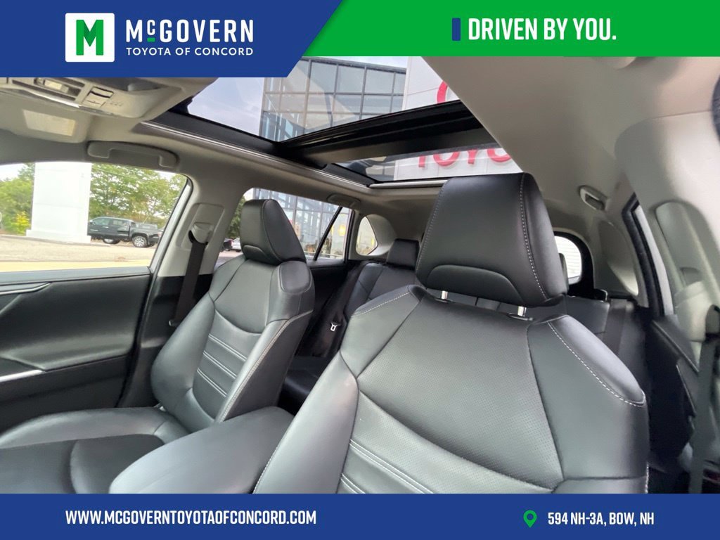 Used 2020 Toyota RAV4 Limited AWD/4WD image 10