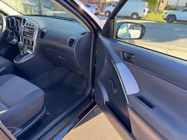 Used 2003 Pontiac Vibe image 27