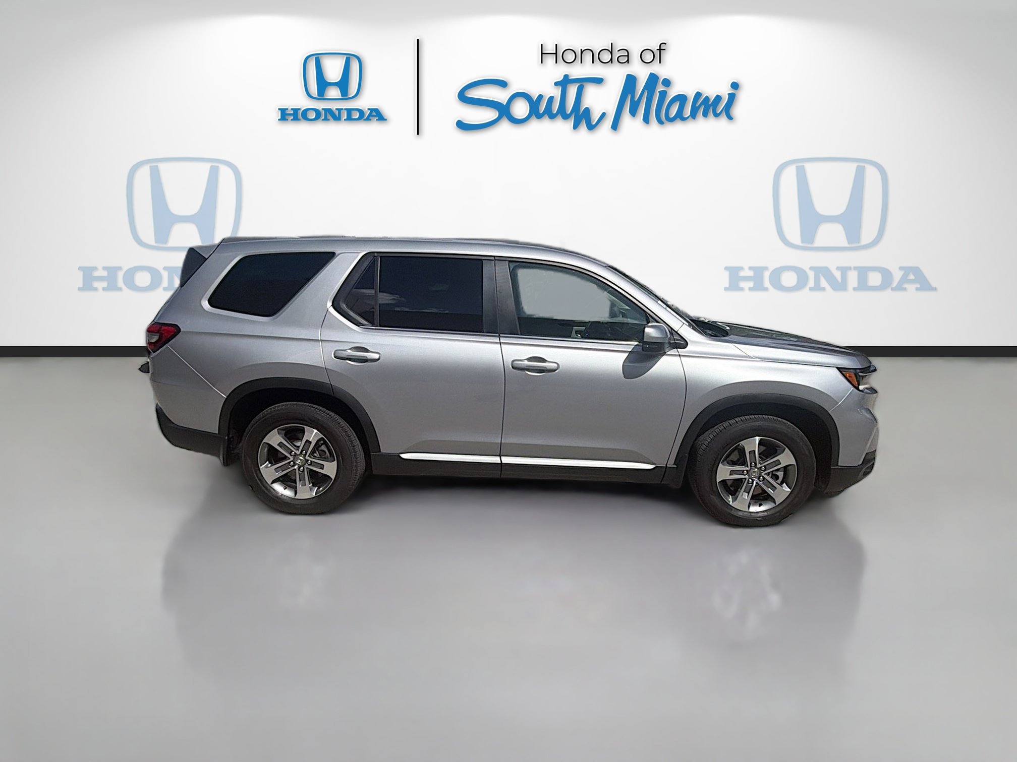 Certified 2025 Honda Pilot EX-L image 8