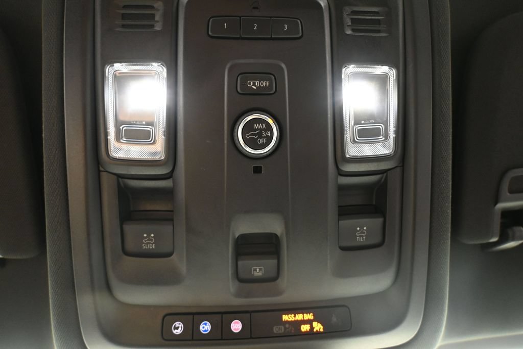 Used 2023 Chevrolet Suburban RST AWD/4WD image 37
