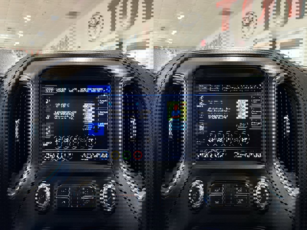 Used 2022 GMC Sierra 1500 AT4 w/ AT4 Premium Package image 17