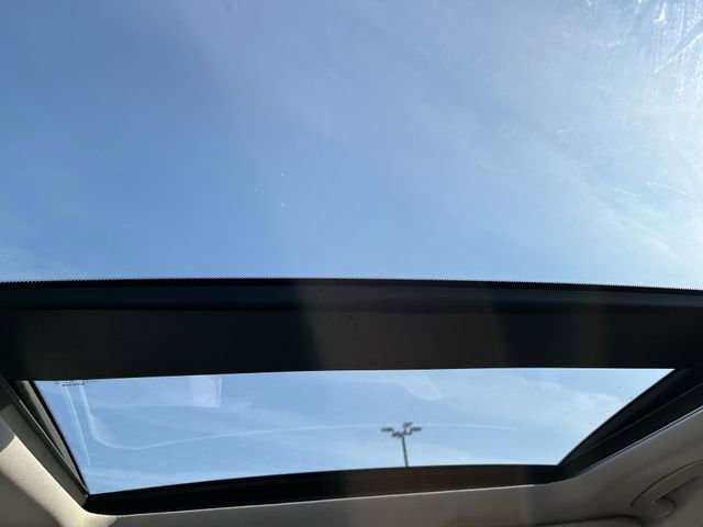 Used 2022 Nissan Rogue SV w/ SV Premium Package AWD/4WD image 18