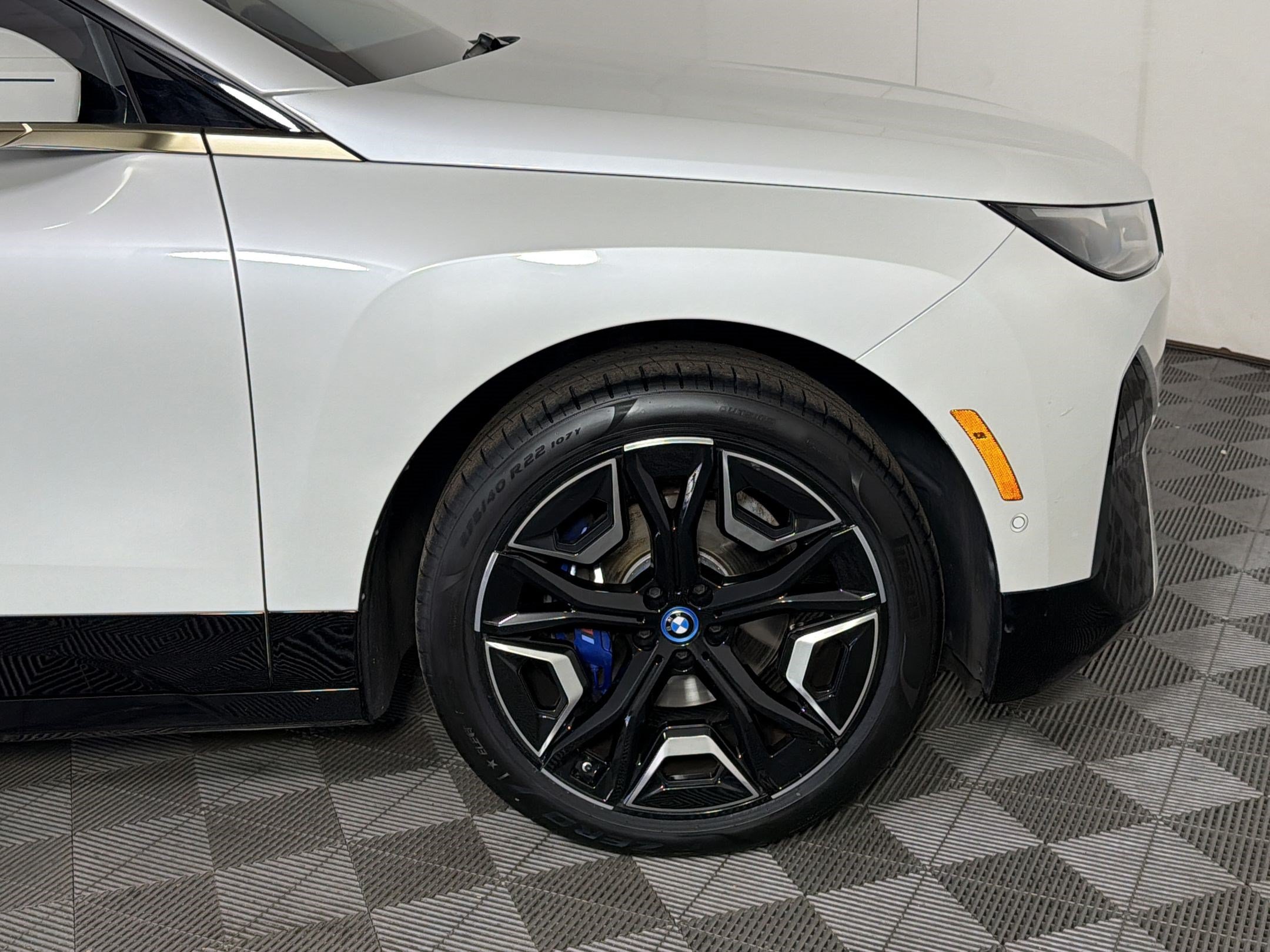 Certified 2023 BMW iX M60 w/ Executive Package AWD/4WD image 12